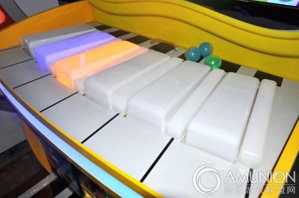 小小钢琴师游戏机颜色钢琴键
