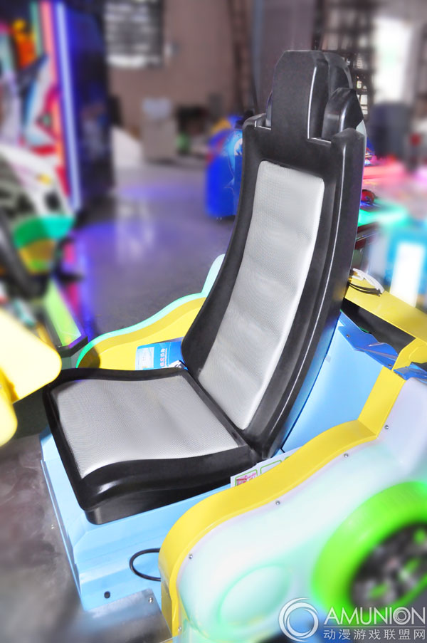 全动感3D末日混战游艺机运动型座椅