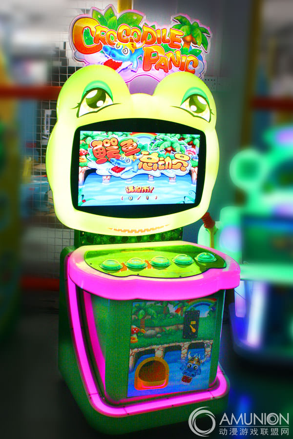 鳄鱼总动员益智游戏机多变色彩灯光.jpg